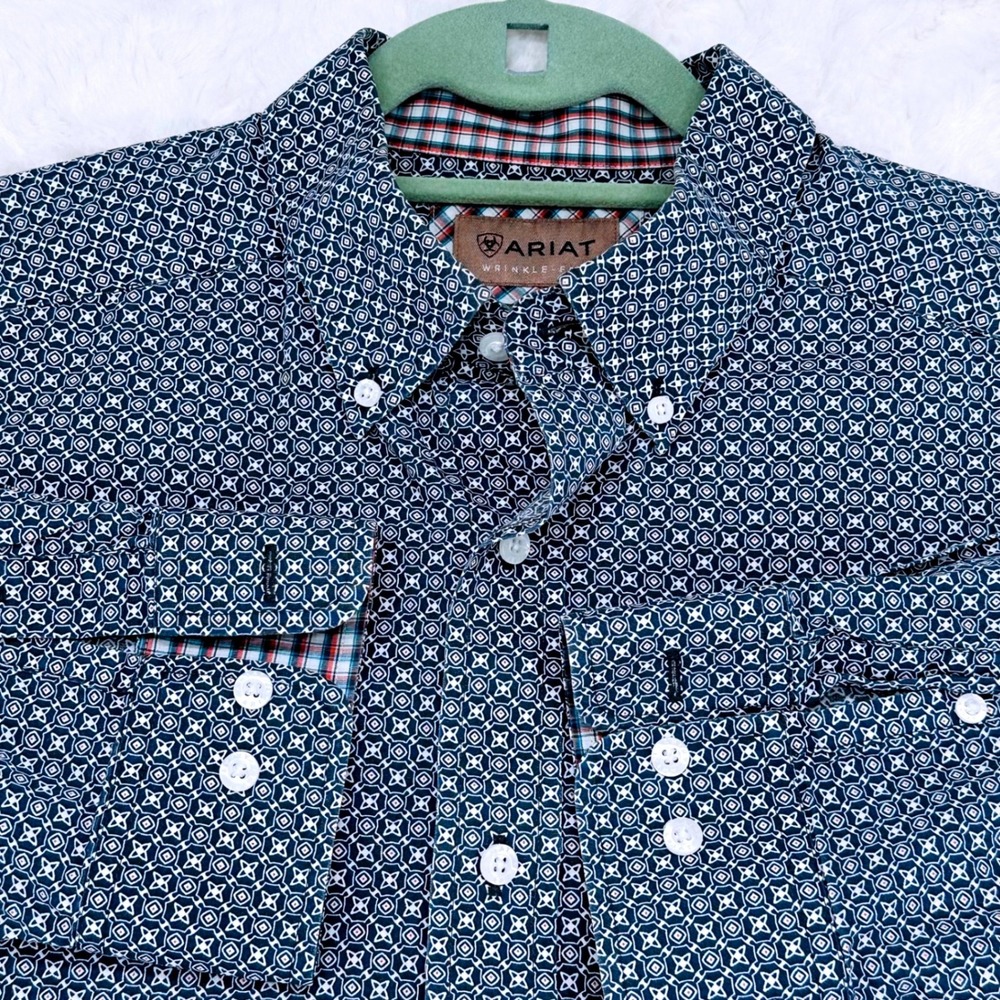 Ariat Mens Ernest Wrinkle Free Navy Geometric Button Down Shirt 10035127 Large